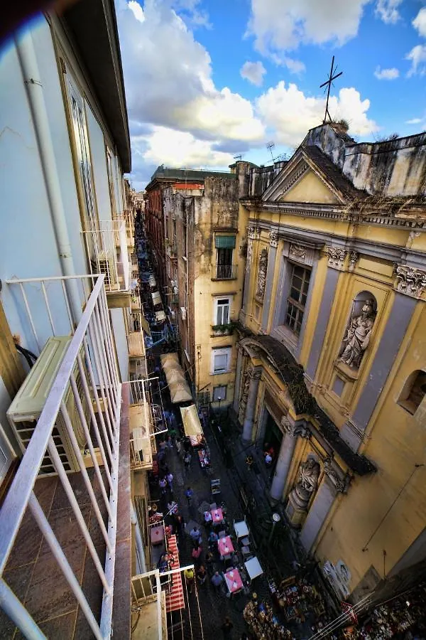 Sciuscia Beb Spaccanapoli 0*, Naples Italy