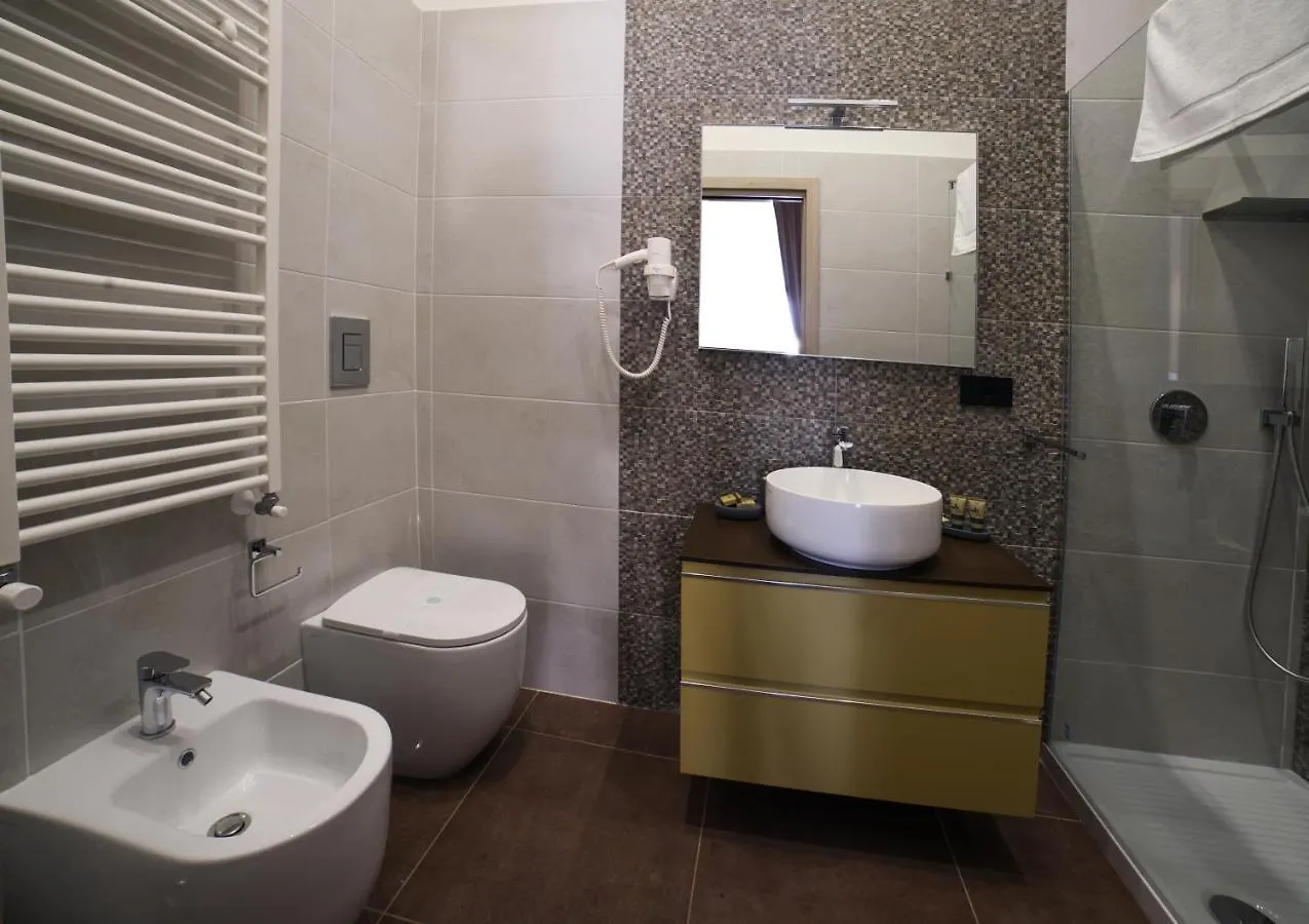 Sciuscia Beb Spaccanapoli 0*, Naples