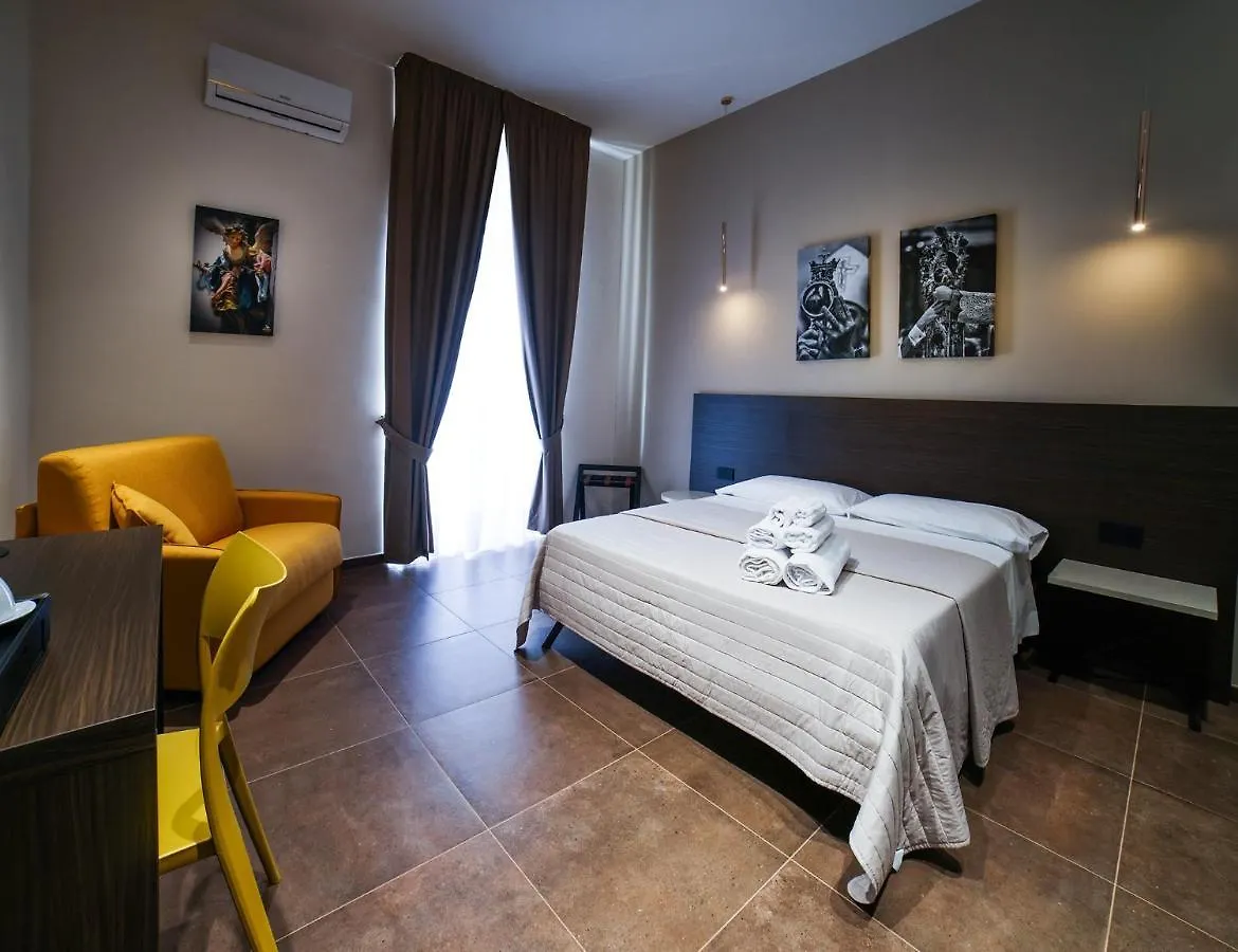 Sciuscia Beb Spaccanapoli Bed & Breakfast Naples
