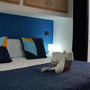  Apartment Luma House