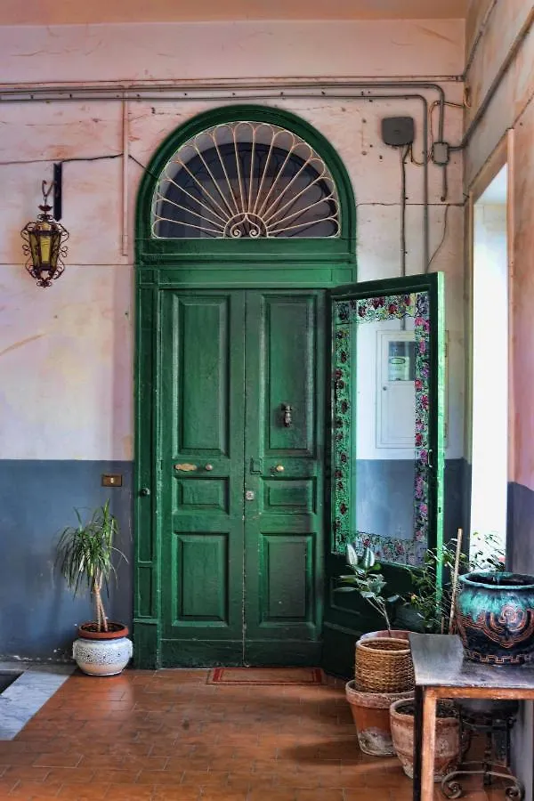 Sciuscia Beb Spaccanapoli Bed & Breakfast Naples